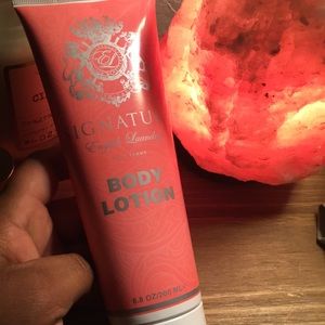 English laundry body lotion